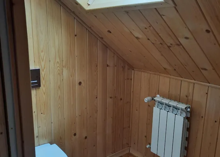 Cicha Przystan Na Madejach בקתה